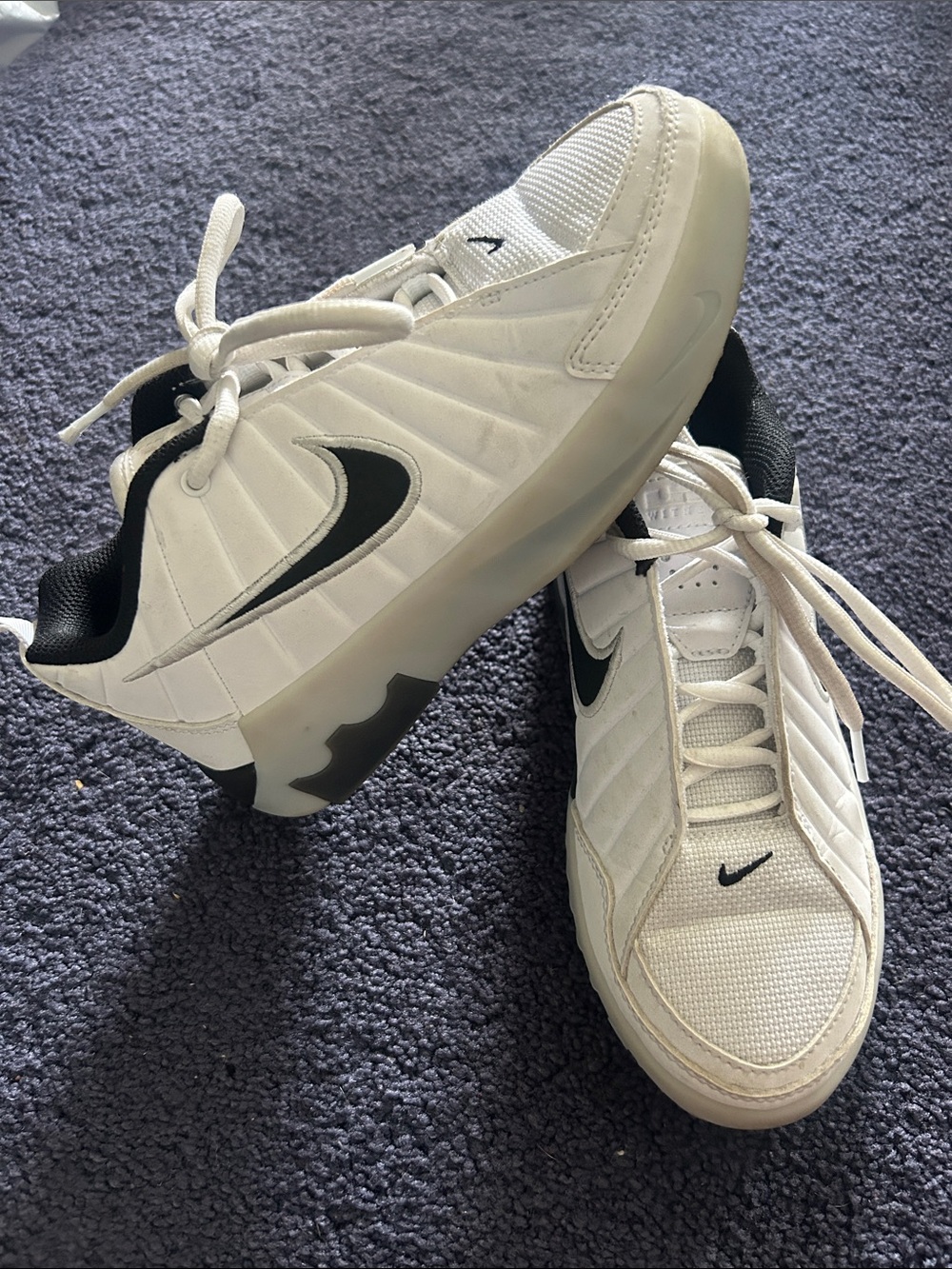Nike LeBron Witness 9  Sneakers